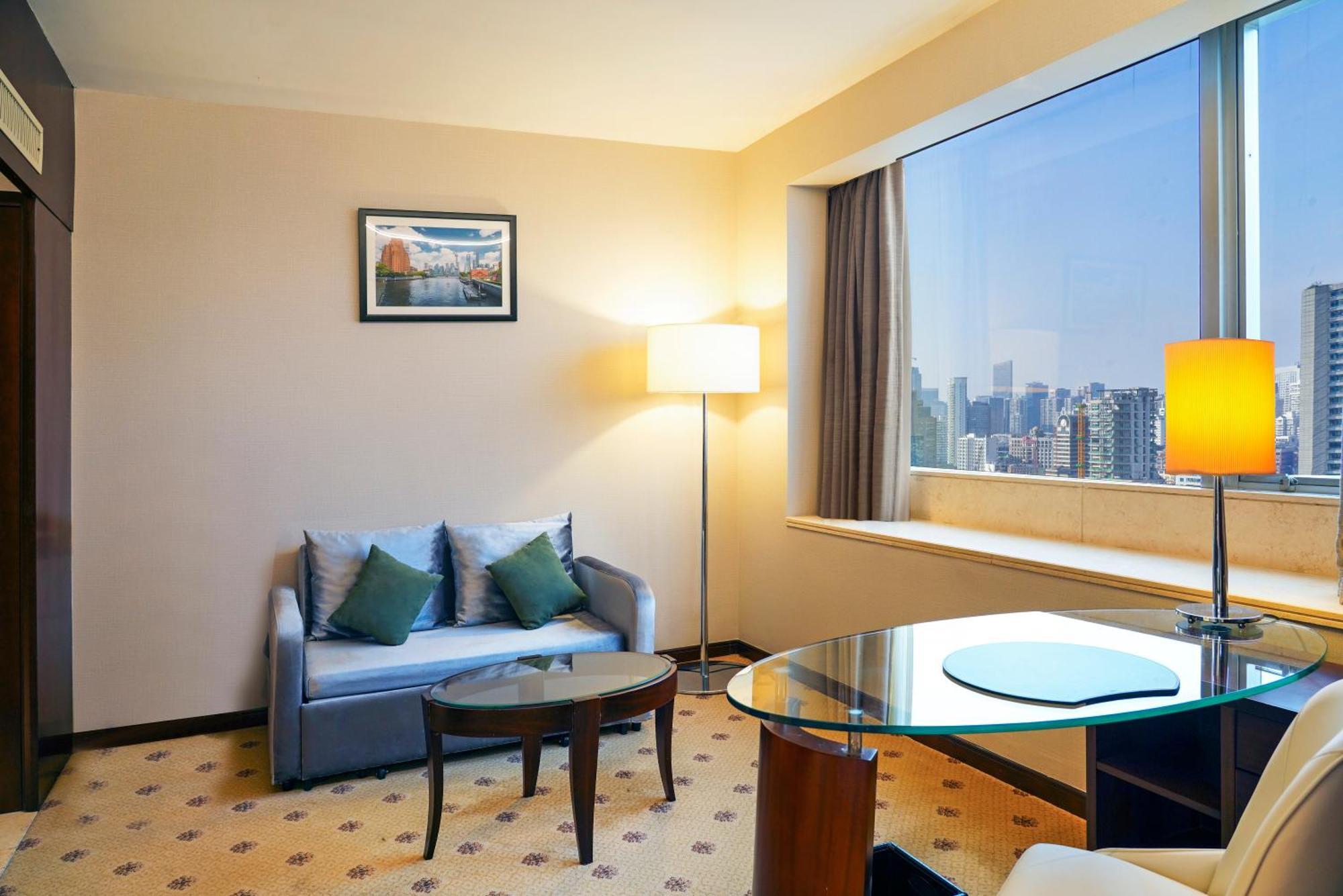 Отель Radisson Collection Hyland Шанхай