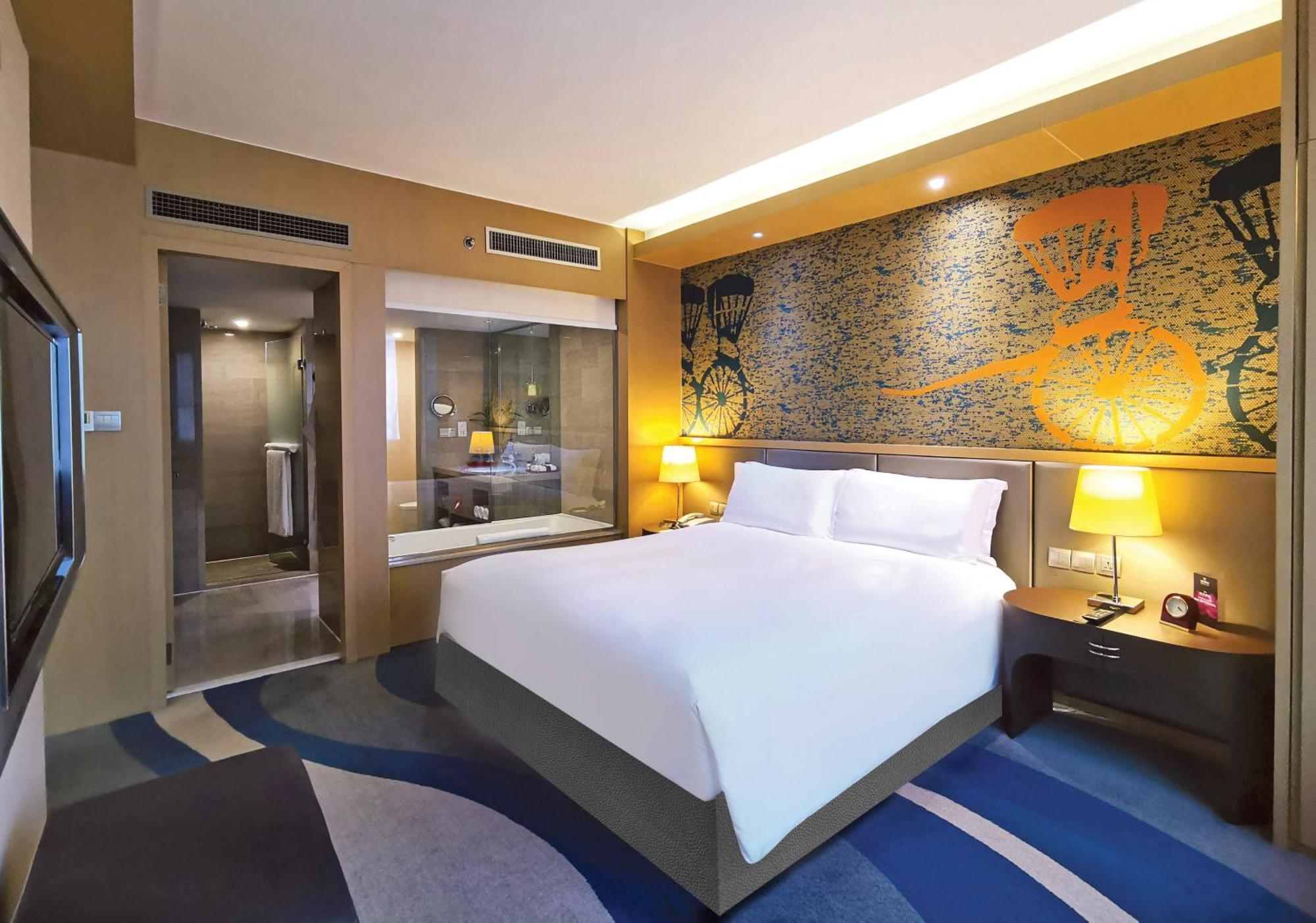 Отель Radisson Collection Hyland